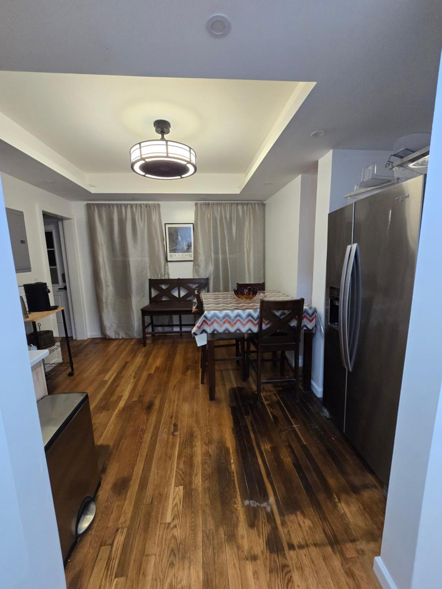 Beautiful Boston Bedroom - New Renovation Εξωτερικό φωτογραφία
